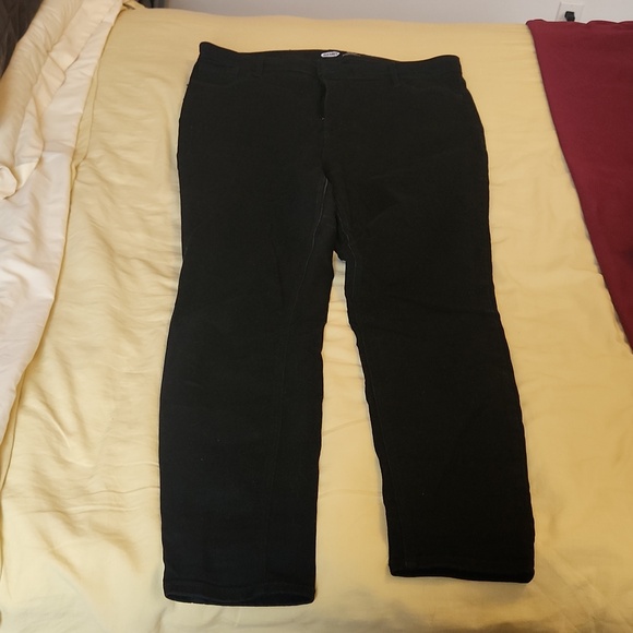 Old Navy Rockstar Super Skinny High Rise Jeans - Picture 4 of 4
